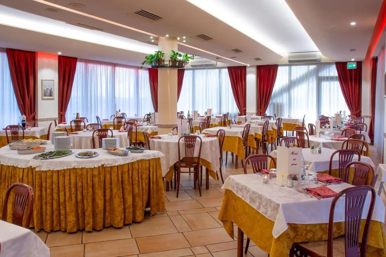 Hotel Tiglio Rimini 3*,  Italia
